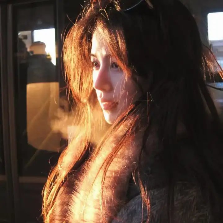 麻辣老师1这个女生有点冷